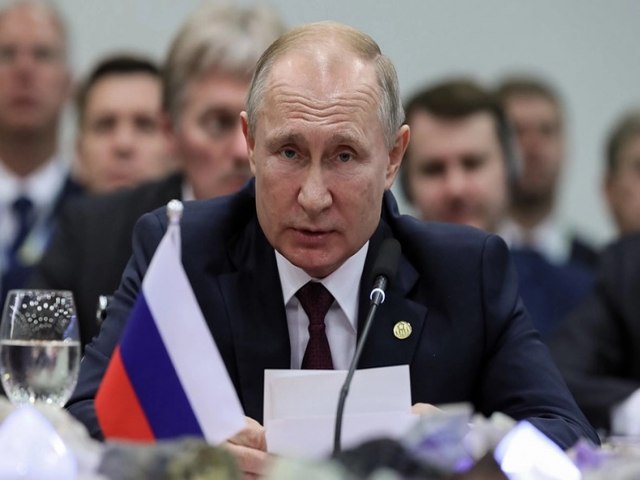 Em discurso anual, Putin acusa Ocidente de ter começado guerra na Ucrânia