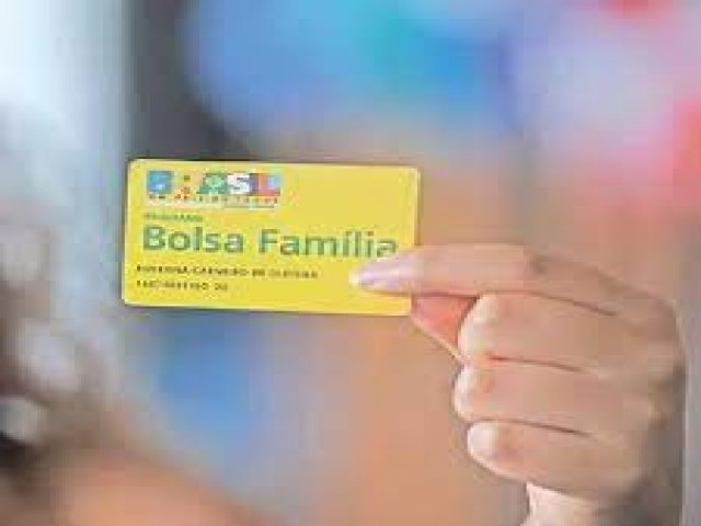 Novo Bolsa Família deve elevar benefício médio para R$ 715 e atender a 20,8 milhões de lares