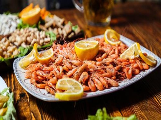 Sancionada lei que obriga restaurantes a terem kits de socorro para alérgicos a frutos do mar no Piauí