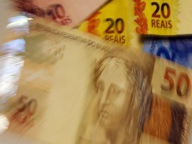 Projetos de lei querem fim da circulação de dinheiro em espécie; impressão caiu 38% desde 2020