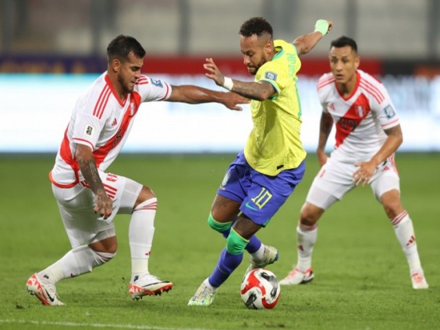 Marquinhos salva com gol no fim e Brasil vence Peru nas Eliminatórias para a Copa