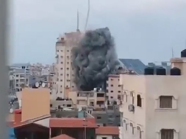 Bomba explode próximo a escola de Gaza onde estão 19 brasileiros