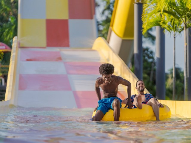 Parque aqutico d acesso gratuito durante uma semana para aniversariantes