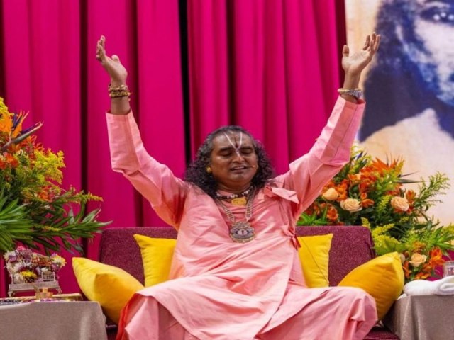 Paramahamsa Vishwananda: O Mestre Espiritual que Inspira e Transforma Vidas com o Amor Divino