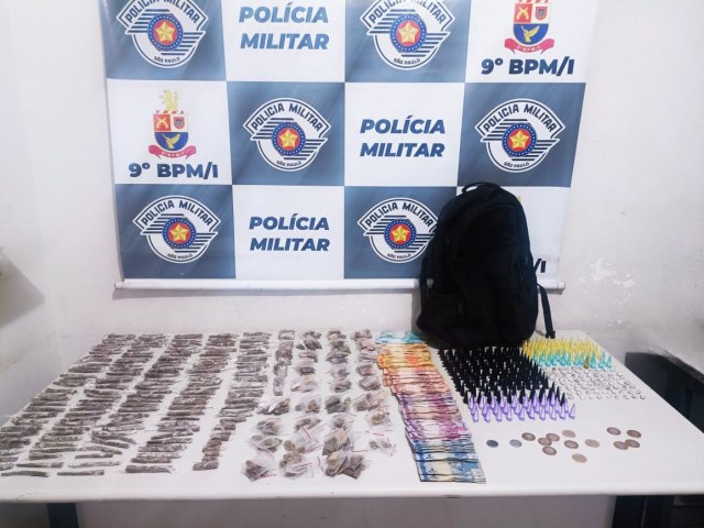 Policia apreende maconha, crack, cocaina e dinheiro com menor na Zona Sul de Marilia