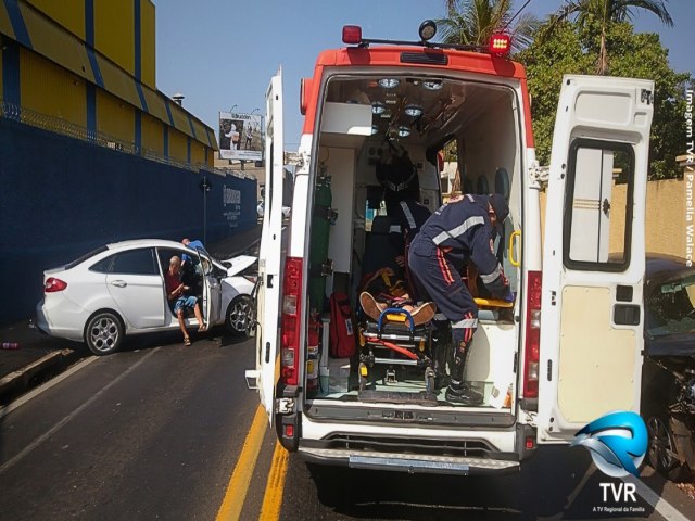 Acidente grave na SP 294 na manh desta quarta-feira em Pompeia - SP