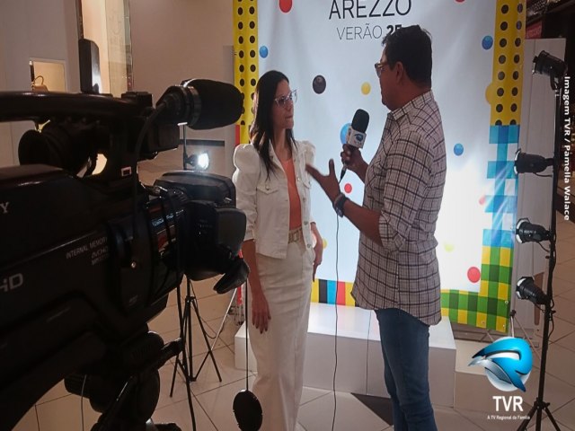 Alexandre Santos participa do lanamento Arezzo 2025 no Marilia Shopping e traz em seu programa