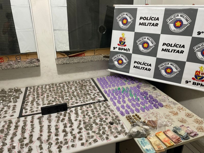 Policia Militar realiza uma grande operao em combate ao trfico de drogas em Marila