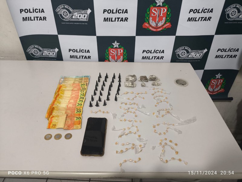 Operao da Polcia Militar no Pompeia C resulta na apreenso de crack, maconha e cocana