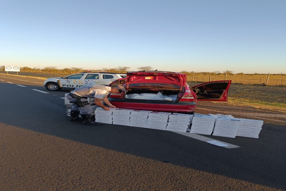 Pol�cia Rodovi�ria apreende R$ 52,5 mil em mercadorias irregulares durante Opera��o Impacto em Caiu�