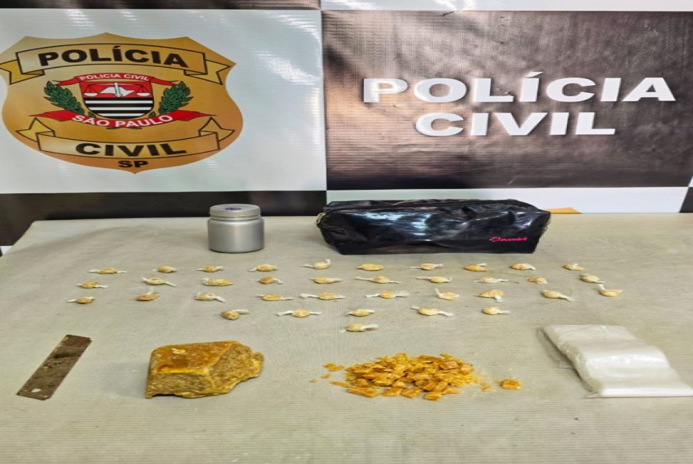 Pol�cia Civil prende homem em flagrante por tr�fico de drogas em Pederneiras