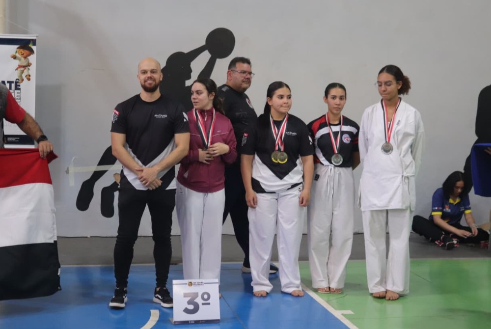 Karat� masculino garante 2� lugar por equipes, e basquete 3x3 feminino disputa o bronze nesta sexta-feira (17) em Tup�