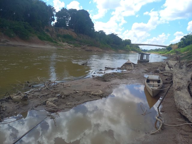Rio Acre apresenta nveis preocupantes e indica possvel seca severa