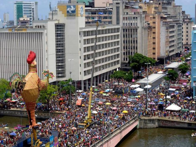 Prefeitura do Recife anuncia suspenso do Carnaval em 2022