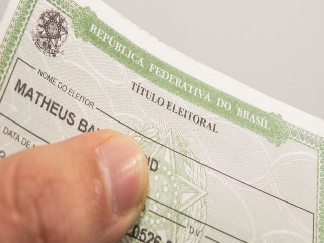 Eleies 2022: Brasileiros tm at 4 de maio para tirar ou transferir ttulo