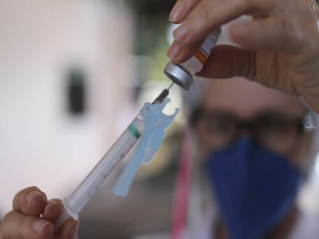 Quarta dose: Ministrio da Sade passa a recomendar segundo reforo da vacina contra a Covid-19 para idosos com 80 ou mais