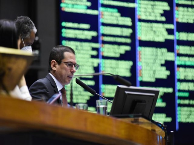 Plenrio pode votar aumento extraordinrio para o Auxlio Brasil