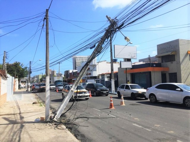 Maio Amarelo: Equatorial registra mais de duas mil colises em postes de rede eltrica em 2021