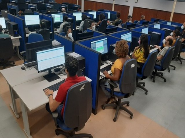 Censo 2022: IBGE ter central de atendimento para apoiar coleta de dados por telefone ou internet