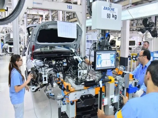 Volkswagen suspende produo em fbricas no Brasil