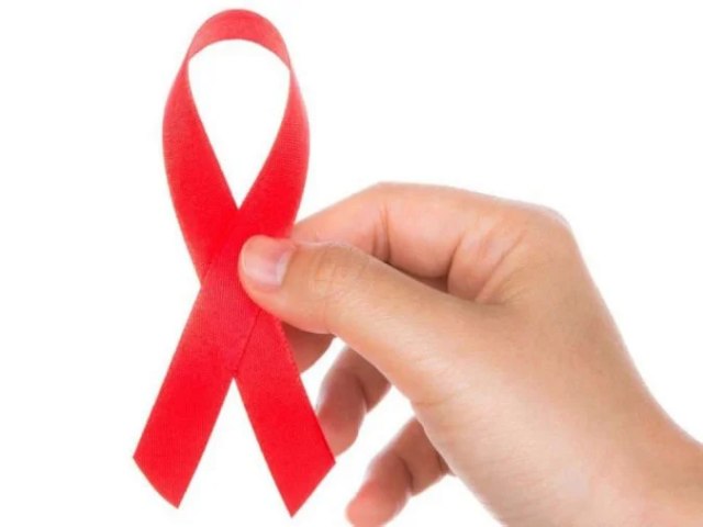 Cerca de 108 mil pessoas vivem com HIV, sem diagnóstico, no Brasil