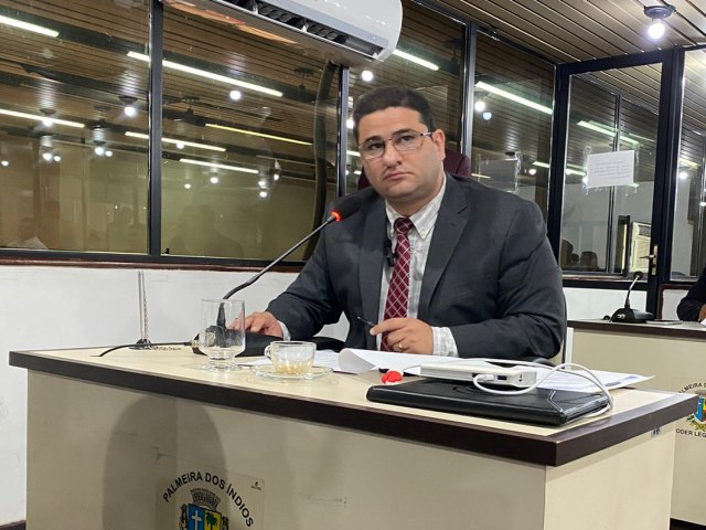 Vereador César Tenório propõe projeto de Lei que limita tarifa cobrada pela companhia Águas do Sertão