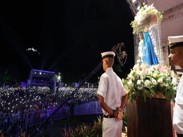 Missa de encerramento da Festa da Penha rene mais de 200 mil pessoas na Prainha