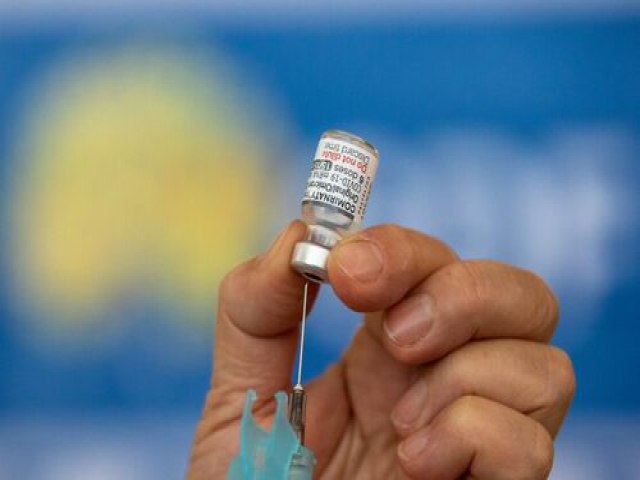 Covid-19: quase 12 milhes de brasileiros j se vacinaram com a dose bivalente
