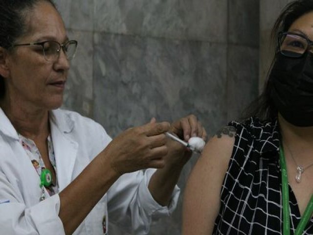 Covid-19: Mais de 15 milhões de doses da vacina bivalente já foram aplicadas no Brasil