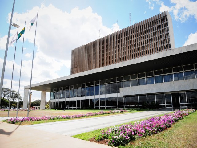 GDF bloqueia R$ 1 bilhão do orçamento para equilibrar as contas públicas
