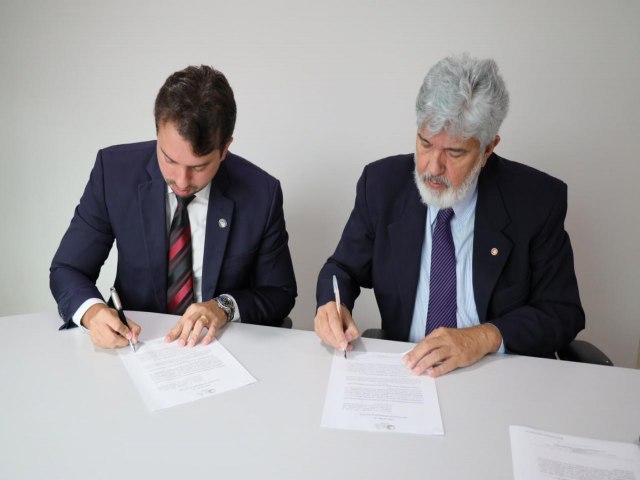 Ouvidorias do Ministério Público e da OAB/AL assinam Termo de Cooperação para o aprimoramento das atividadesemfavor do cidadão