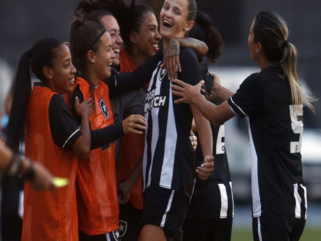 Brasileiro Feminino: quatro equipes se garantem na 1 diviso de 2024