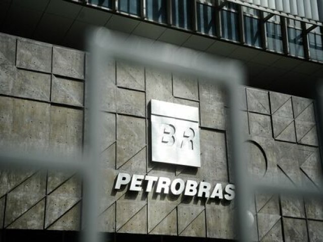 PREO DA GASOLINA: Petrobras reduz valor para distribuidoras