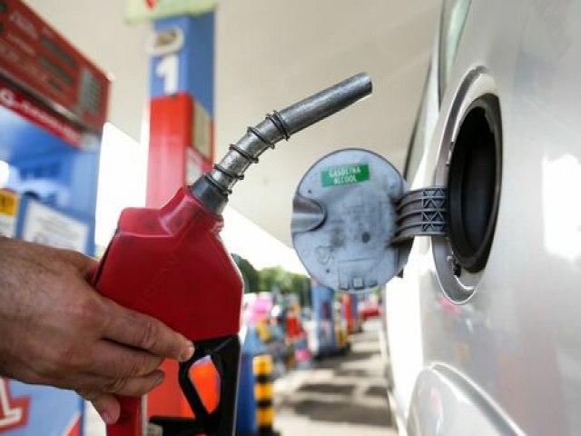 Amap  o estado brasileiro com o menor preo de gasolina comum