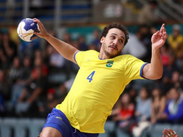 Brasil vence a República Dominicana no handebol e se classifica às semifinais do Pan