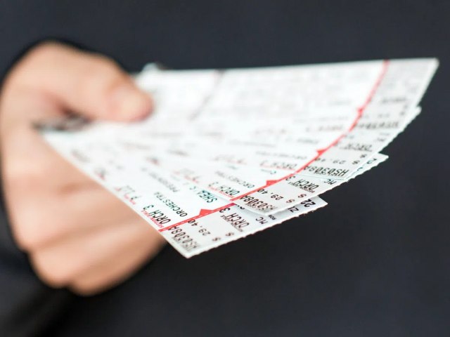 Identifique riscos de golpes e evite frustrações ao comprar ingressos para shows e grandes eventos