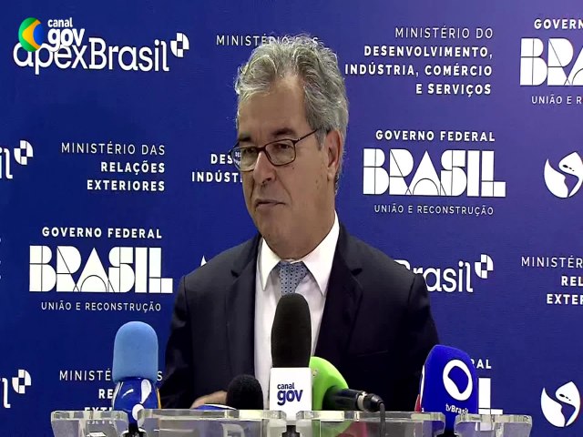 Presidente da Apex conversa com a imprensa após a abertura do 6º Fórum Brasil de Investimentos