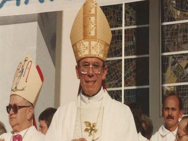 Dom Hilário Moser, bispo emérito de Tubarão, completa 35 anos de ordenação Episcopal