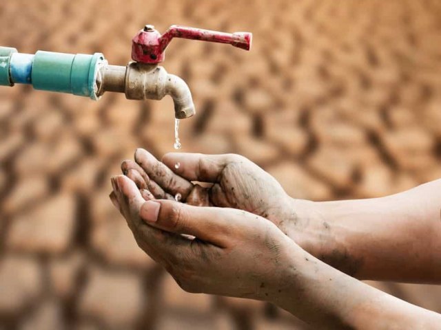 PETROLINA: A pedido do MPPE, Justiça determina à Compesa providenciar abastecimento em bairros afetados pela falta de água