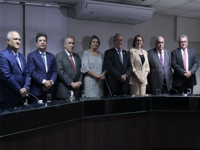 TJAL e prefeituras de Coqueiro Seco e Maravilha assinam termo para regularizar imóveis