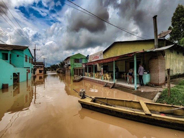 Enchentes no Acre: na capital, Rio Branco, nvel do rio atinge 17,52m e deve continuar a subir