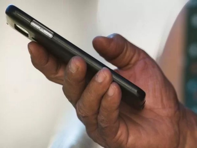  Vendas pelo celular sobem 17% no Brasil e superam ritmo global