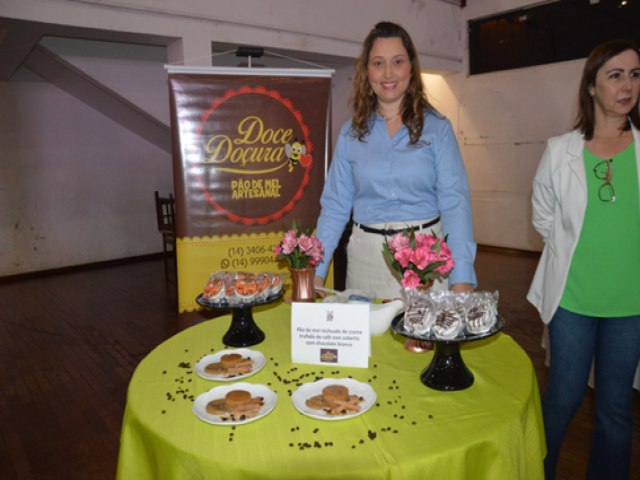 Doce Doura: empresria coloca no mercado produto apresentado no 1. Festival Caf  Tudo de Bom