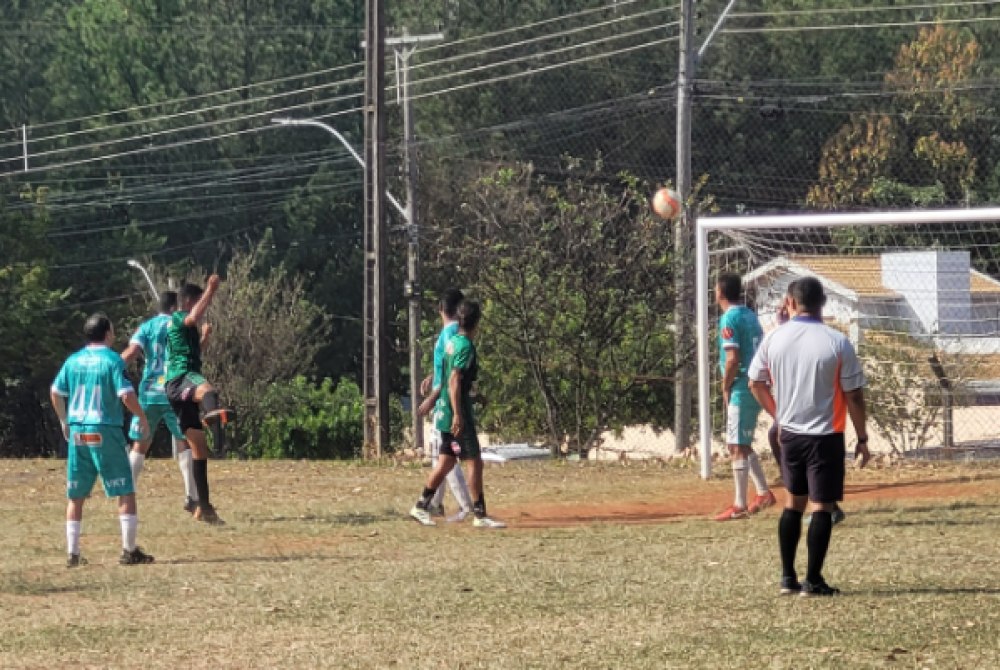 Futebol su��o viver� rodada decisiva no domingo (31).