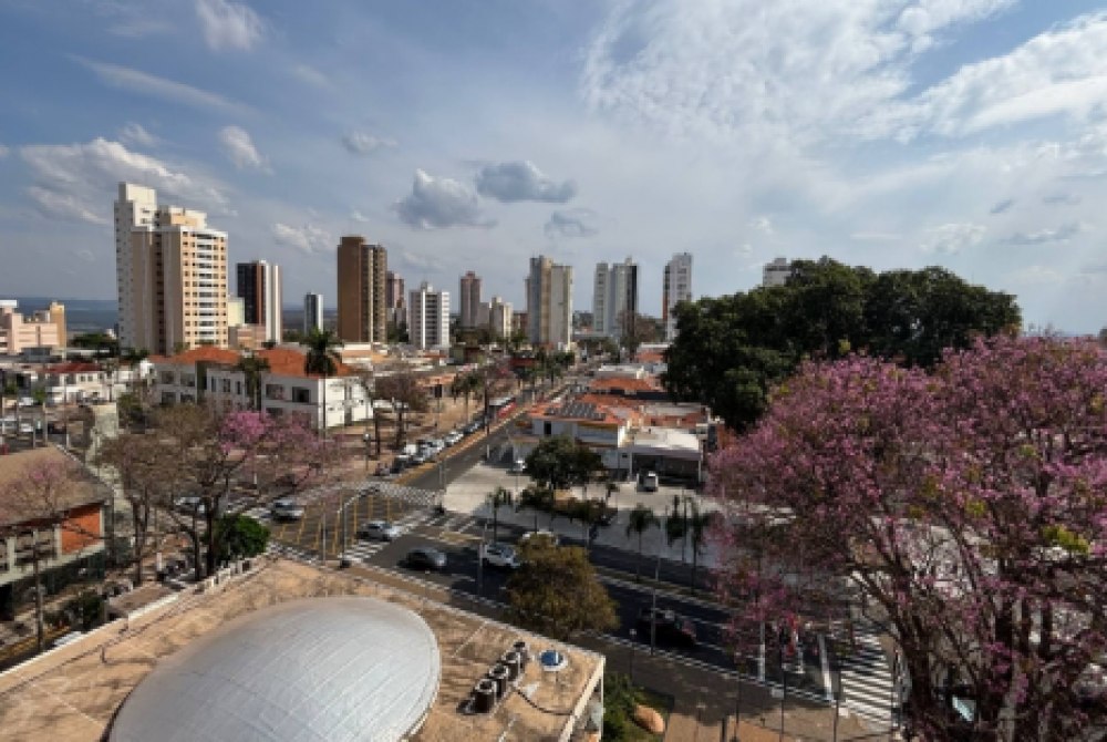Mar�lia entra no 'Top 100' do potencial de consumo nacional.