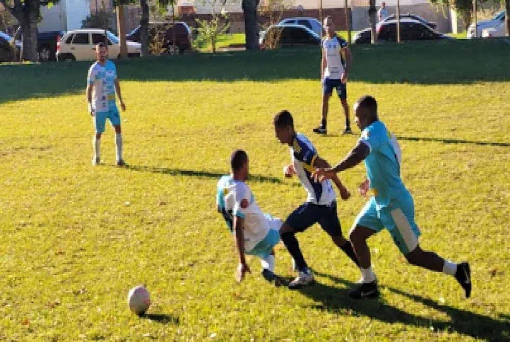 Campeonato Su��o tem l�der isolado ap�s goleada do Sol Nascente.