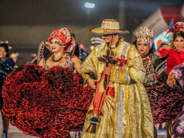 Essncia: Um Sonho de Amor  tema da Girassol das Trs Marias para o Arraial Flor do Maracuj