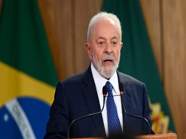 Lula critica prolongamento da greve dos docentes federais