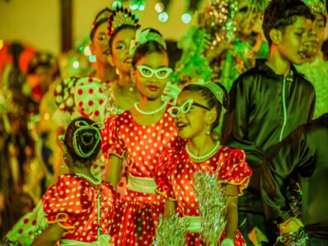 Encanto e performance das quadrilhas e bois-bumbs marcam oitava noite do Arraial Flor do Maracuj, em Porto Velho