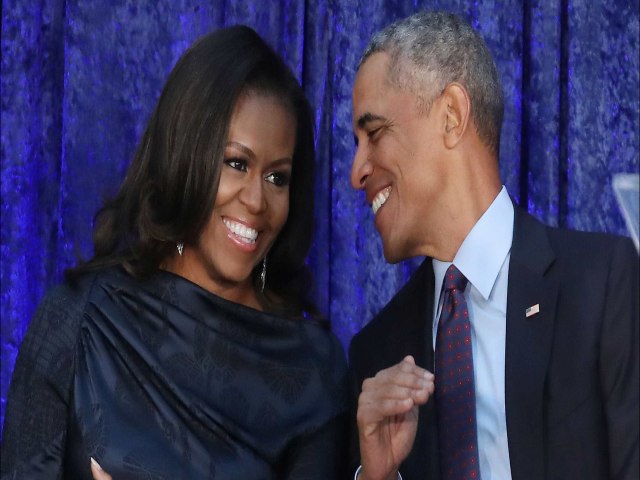 Barack e Michelle Obama declaram apoio  candidatura presidencial de Kamala